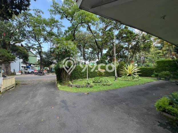 Disewakan Komersial di Pusat Kota Bandung Ramai Strategis Disewakan Komersial di Pusat Kota Bandung Ramai Strategis