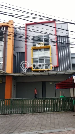 Ruko untuk Disewa di Pusat Bandung Luas Bangunan 1100m2 Ruko untuk Disewa di Pusat Bandung Luas Bangunan 1100m2