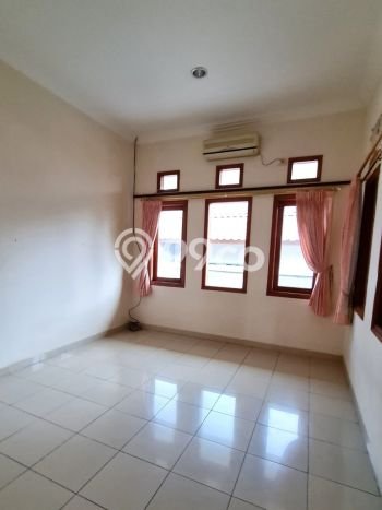 SPECIAL OFFER! Bisa KPR Rumah Modern lokasi , Bandung, Luas 300m2m² Bangunan 450m2m² SPECIAL OFFER! Bisa KPR Rumah Modern lokasi , Bandung, Luas 300m2m² Bangunan 450m2m²