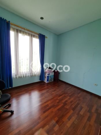 Rumah Elit Modern Tanpa Renovasi di Setra Duta Bandung Rumah Elit Modern Tanpa Renovasi di Setra Duta Bandung