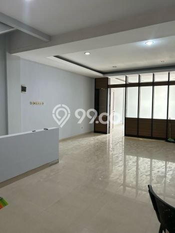 LOKASI PREMIUM! Ruko di , Luas 300m2m², Mainroad, Kawasan Komersial LOKASI PREMIUM! Ruko di , Luas 300m2m², Mainroad, Kawasan Komersial