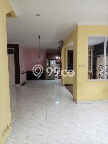 Disewakan! Rumah 5 Kamar Tidur &
3 Kamar Mandi di Cibubur, Jakarta Timur Disewakan! Rumah 5 Kamar Tidur &
3 Kamar Mandi di Cibubur, Jakarta Timur