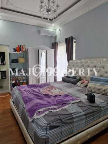 Ready to Use! Luxury House LT 180m2 Desain Elegan di Cibubur Ready to Use! Luxury House LT 180m2 Desain Elegan di Cibubur