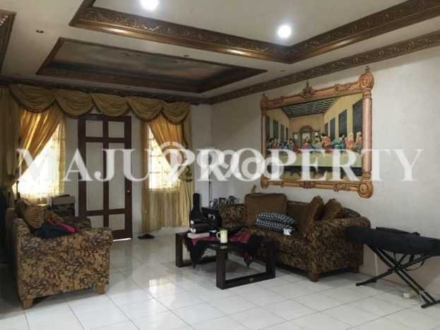 Ready to Use! Premium House LT 400m2 Desain Elegan di Cibubur Ready to Use! Premium House LT 400m2 Desain Elegan di Cibubur