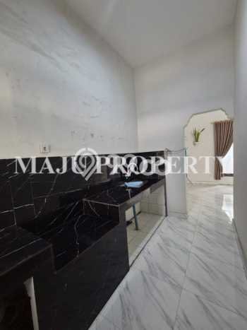 Rumah Strategis Modern Lb 100m2 di Cileungsi, Bogor Rumah Strategis Modern Lb 100m2 di Cileungsi, Bogor