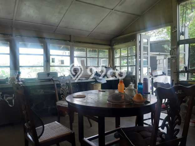 Hunian Elit LB 199m2 Siap Pakai Desain Elegan di Riau, Bandung Hunian Elit LB 199m2 Siap Pakai Desain Elegan di Riau, Bandung