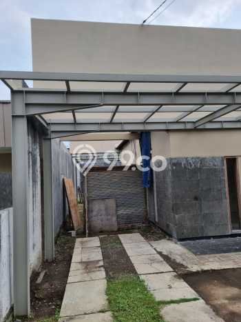Dijual Murah Rumah dengan Luas Tanah 445m² dan Luas Bangunan 300m² di Kawasan Sukajadi, Bandung Dijual Murah Rumah dengan Luas Tanah 445m² dan Luas Bangunan 300m² di Kawasan Sukajadi, Bandung