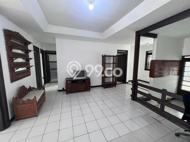 LISTING BARU! Rumah Premium di Tubagus Ismail, Luas 300m² LB 174m² LISTING BARU! Rumah Premium di Tubagus Ismail, Luas 300m² LB 174m²