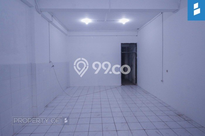 Jual Ruko Kawasan Strategis di Sudirman, Luas 176m², Jalan Utama Jual Ruko Kawasan Strategis di Sudirman, Luas 176m², Jalan Utama