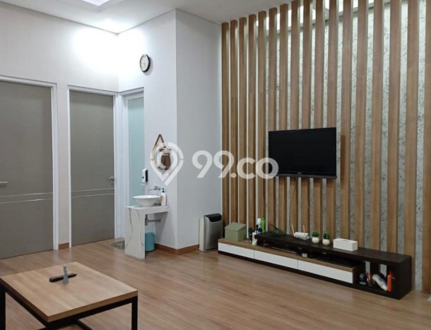 Dijual Cepat Rumah dengan Luas Tanah 180m2m² dan Luas Bangunan 270m2m² di Kawasan , Bandung Dijual Cepat Rumah dengan Luas Tanah 180m2m² dan Luas Bangunan 270m2m² di Kawasan , Bandung