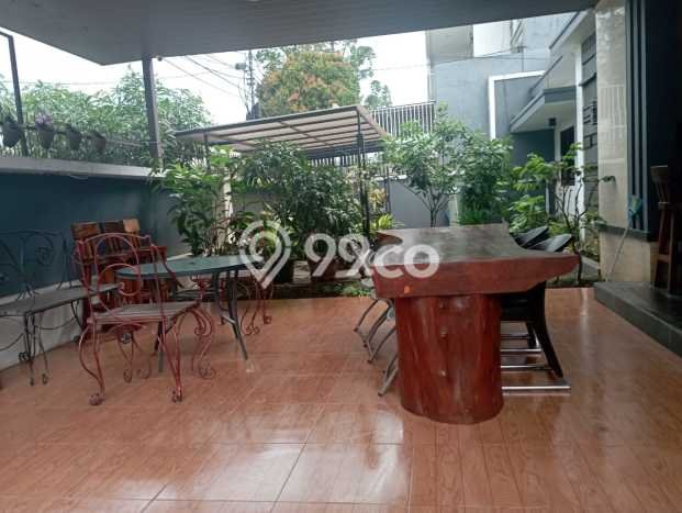Rumah Mewah LB 350m2 Siap Pakai Desain Elegan di Mekar Wangi, Bandung Rumah Mewah LB 350m2 Siap Pakai Desain Elegan di Mekar Wangi, Bandung