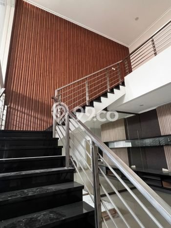 Dijual Rumah Premium dengan Fasilitas Sekitar Komplit di Batununggal, Bandung Dijual Rumah Premium dengan Fasilitas Sekitar Komplit di Batununggal, Bandung