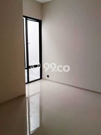 Rumah Strategis Minimalis Lb 140m2 di BSD, Tangerang Selatan Rumah Strategis Minimalis Lb 140m2 di BSD, Tangerang Selatan