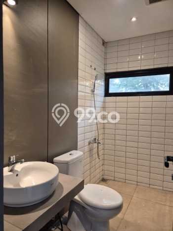 Rumah Modern 3 KT di Bintaro Tangerang Selatan Semi Furnished Rumah Modern 3 KT di Bintaro Tangerang Selatan Semi Furnished