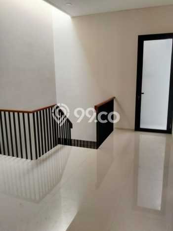 Rumah Strategis Minimalis Lb 140m2 di BSD, Tangerang Selatan Rumah Strategis Minimalis Lb 140m2 di BSD, Tangerang Selatan