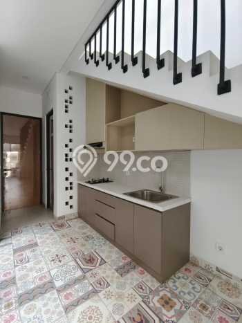 Rumah Modern 3 KT di BSD City Tangerang Semi Furnished Rumah Modern 3 KT di BSD City Tangerang Semi Furnished