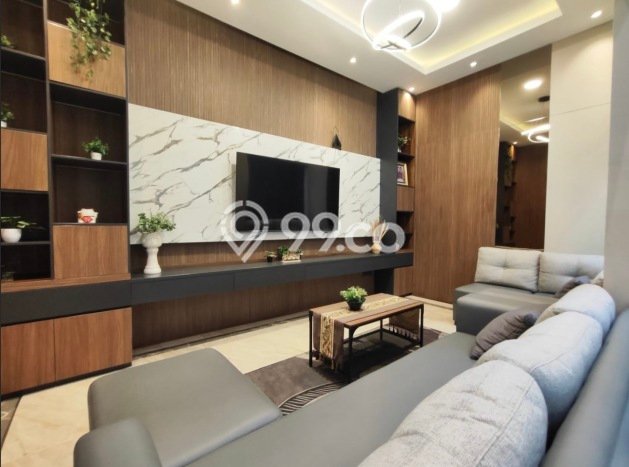 Rumah Elit Modern Tanpa Renovasi di Permata Buana Jakarta Barat Rumah Elit Modern Tanpa Renovasi di Permata Buana Jakarta Barat