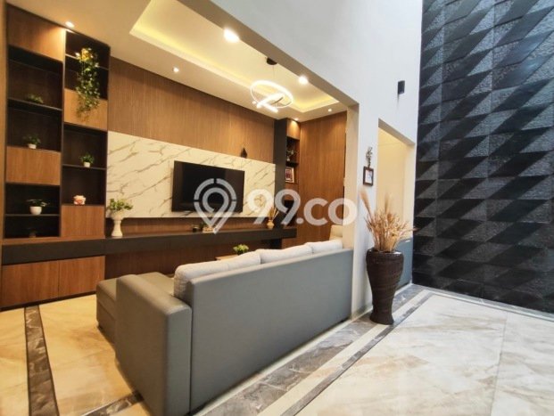 Rumah Elit Modern Tanpa Renovasi di Permata Buana Jakarta Barat Rumah Elit Modern Tanpa Renovasi di Permata Buana Jakarta Barat