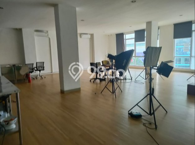 Unit Kantor Dijual di Tanah Abang Jakarta Pusat 975m2 Unit Kantor Dijual di Tanah Abang Jakarta Pusat 975m2