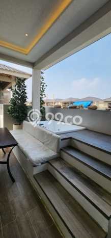 Ready to Use! Luxury House LT 162m2 Desain Elegan di BSD Ready to Use! Luxury House LT 162m2 Desain Elegan di BSD