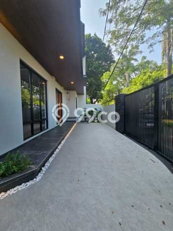 Siap Huni Rumah Mewah 4 Kamar di BSD Dekat ke Mana Pun Siap Huni Rumah Mewah 4 Kamar di BSD Dekat ke Mana Pun