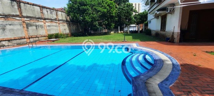 Hunian Mewah LB 600m2 Siap Pakai Desain Elegan di Lenteng Agung, Jakarta Selatan Hunian Mewah LB 600m2 Siap Pakai Desain Elegan di Lenteng Agung, Jakarta Selatan
