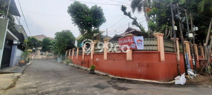 Rumah Mewah LB 350m2 Siap Huni Desain Elegan di Meruya, Jakarta Barat Rumah Mewah LB 350m2 Siap Huni Desain Elegan di Meruya, Jakarta Barat