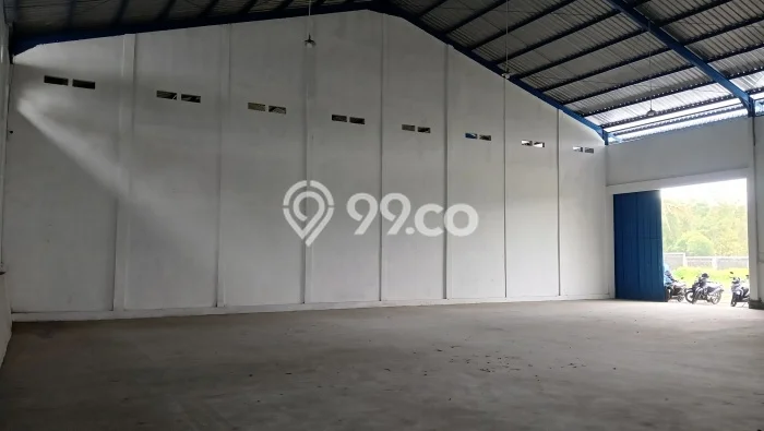 FOR RENT! Gudang di Bondowoso Kota Cocok untuk Bisnis 400m2 FOR RENT! Gudang di Bondowoso Kota Cocok untuk Bisnis 400m2