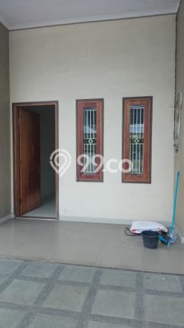 Rumah Mewah LB 250m2 Siap Pakai Desain Elegan di Gunung Batu, Bandung Rumah Mewah LB 250m2 Siap Pakai Desain Elegan di Gunung Batu, Bandung