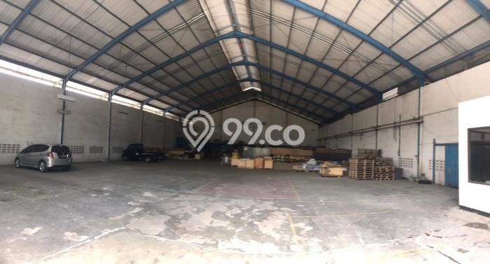 LOKASI STRATEGIS! Pabrik di Ngamprah, Luas 3591m², Area Komersial, Jalan Utama LOKASI STRATEGIS! Pabrik di Ngamprah, Luas 3591m², Area Komersial, Jalan Utama