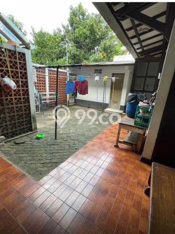 Dijual Rumah Luas Elegan Dengan View Eksklusif di Pangkalan Jati, Depok Dijual Rumah Luas Elegan Dengan View Eksklusif di Pangkalan Jati, Depok