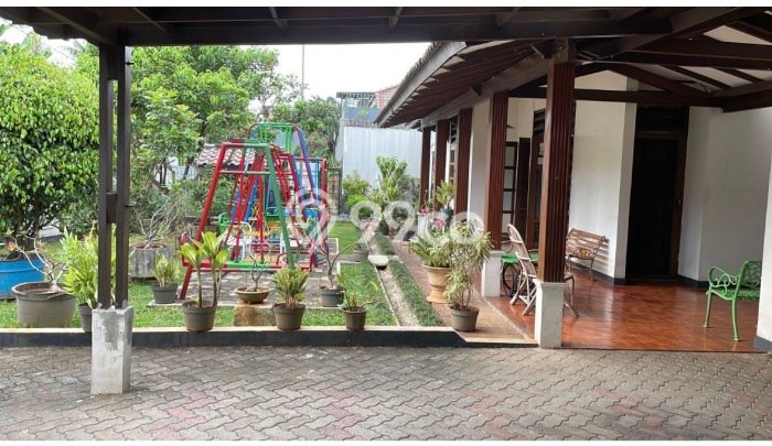 Jual Rumah Mewah Megah Dengan View Cantik di Pangkalan Jati, Depok Jual Rumah Mewah Megah Dengan View Cantik di Pangkalan Jati, Depok