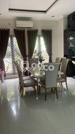 Dijual Hunian Mewah dengan Fasilitas Sekitar Komplit di Tebet, Jakarta Selatan Dijual Hunian Mewah dengan Fasilitas Sekitar Komplit di Tebet, Jakarta Selatan