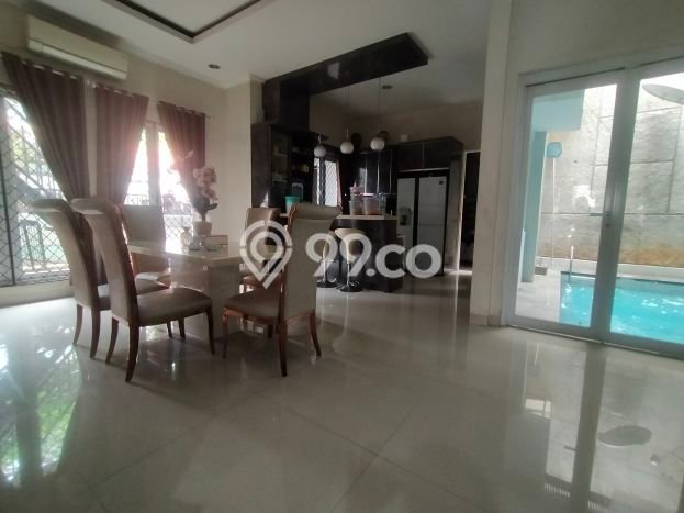 Dijual Hunian Mewah dengan Fasilitas Sekitar Komplit di Tebet, Jakarta Selatan Dijual Hunian Mewah dengan Fasilitas Sekitar Komplit di Tebet, Jakarta Selatan