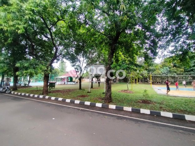 Rumah Mewah LB 400m2 Siap Huni Desain Elegan di Pondok Kelapa, Jakarta Timur Rumah Mewah LB 400m2 Siap Huni Desain Elegan di Pondok Kelapa, Jakarta Timur