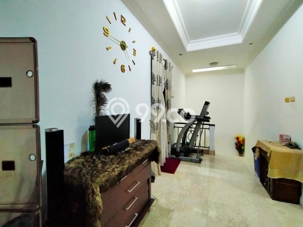 For Sale Rumah Mewah Exclusive di Kebon Jeruk, Jakarta Barat For Sale Rumah Mewah Exclusive di Kebon Jeruk, Jakarta Barat