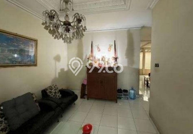Rumah Elit LB 150m2 Siap Pakai Desain Elegan di Pondok Kelapa, Jakarta Timur Rumah Elit LB 150m2 Siap Pakai Desain Elegan di Pondok Kelapa, Jakarta Timur