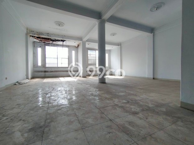 Ruko Premium di Jelambar, Luas 600m², Lokasi Komersial, Dekat Jelambar, Jakarta Barat, Jakarta Barat Ruko Premium di Jelambar, Luas 600m², Lokasi Komersial, Dekat Jelambar, Jakarta Barat, Jakarta Barat