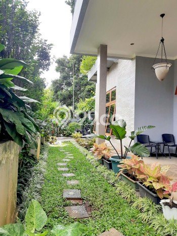 Ready to Use! Luxury House LT 450m2 Desain Modern di Pejaten Ready to Use! Luxury House LT 450m2 Desain Modern di Pejaten
