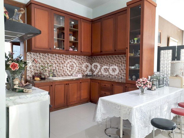 Ready to Use! Luxury House LT 450m2 Desain Modern di Pejaten Ready to Use! Luxury House LT 450m2 Desain Modern di Pejaten