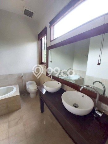 Rumah sewa siap pakai 4 KT di Kemang, Jakarta Selatan Rumah sewa siap pakai 4 KT di Kemang, Jakarta Selatan