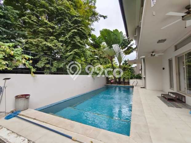 Hunian Kondisi Baik Disewakan di Senopati, Jakarta Selatan LT 800m2, LB 400m2 Hunian Kondisi Baik Disewakan di Senopati, Jakarta Selatan LT 800m2, LB 400m2