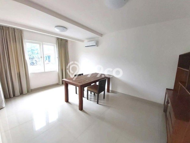 Rumah sewa siap pakai 4 Kamar Tidur di Cipete, Jakarta Selatan Rumah sewa siap pakai 4 Kamar Tidur di Cipete, Jakarta Selatan