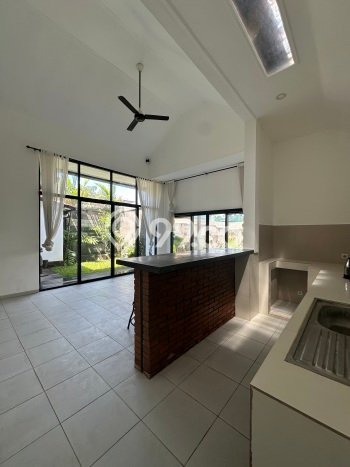 Vila Premium Kawasan , Luas 360m2m², Area Asri Vila Premium Kawasan , Luas 360m2m², Area Asri