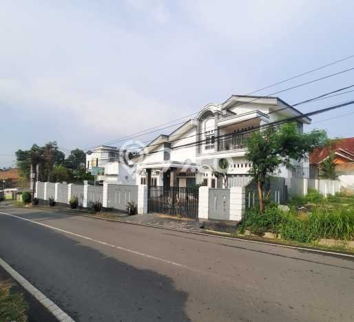 Disewakan Hunian Konsep Minimalis di Tanjung Karang Pusat Bandar Lampung dengan 4 Kamar Disewakan Hunian Konsep Minimalis di Tanjung Karang Pusat Bandar Lampung dengan 4 Kamar