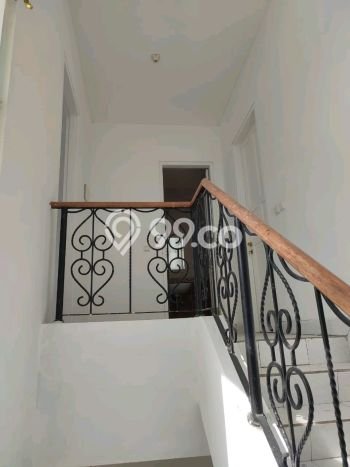 Jarang Ada! Rumah Sewa 3 Kamar Nyaman Siap Huni Legenda Wisata Jarang Ada! Rumah Sewa 3 Kamar Nyaman Siap Huni Legenda Wisata