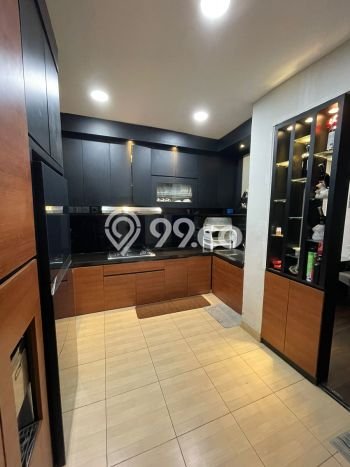 Rumah Elit Modern Tanpa Renovasi di Alam Sutera Tangerang Rumah Elit Modern Tanpa Renovasi di Alam Sutera Tangerang