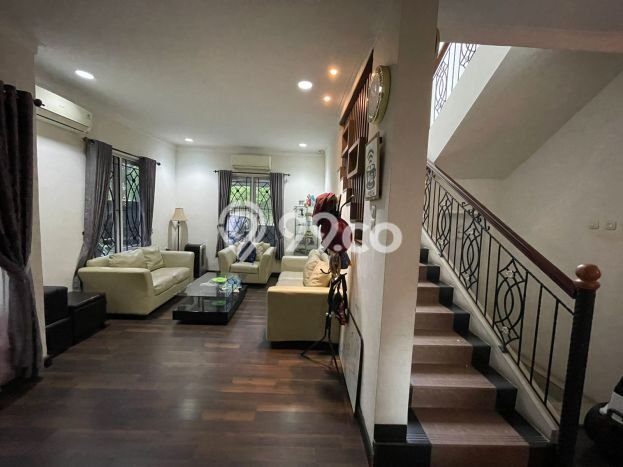Rumah Elit Modern Tanpa Renovasi di Alam Sutera Tangerang Rumah Elit Modern Tanpa Renovasi di Alam Sutera Tangerang