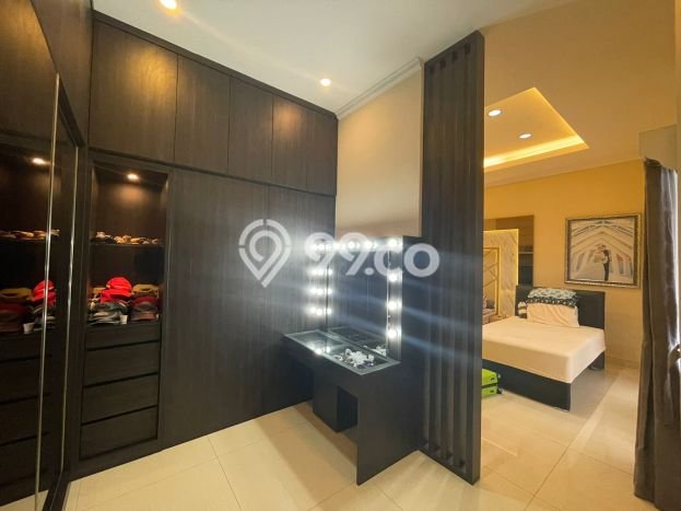 Rumah Elit LB 370m2 Siap Pakai Desain Elegan di Alam Sutera, Tangerang Rumah Elit LB 370m2 Siap Pakai Desain Elegan di Alam Sutera, Tangerang