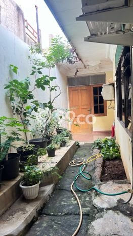 Rumah Mewah Dijual LT 640m2 di Johar Baru, Jakarta Pusat Rumah Mewah Dijual LT 640m2 di Johar Baru, Jakarta Pusat